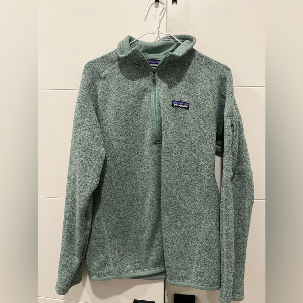 Green Patagonia Quarterzip